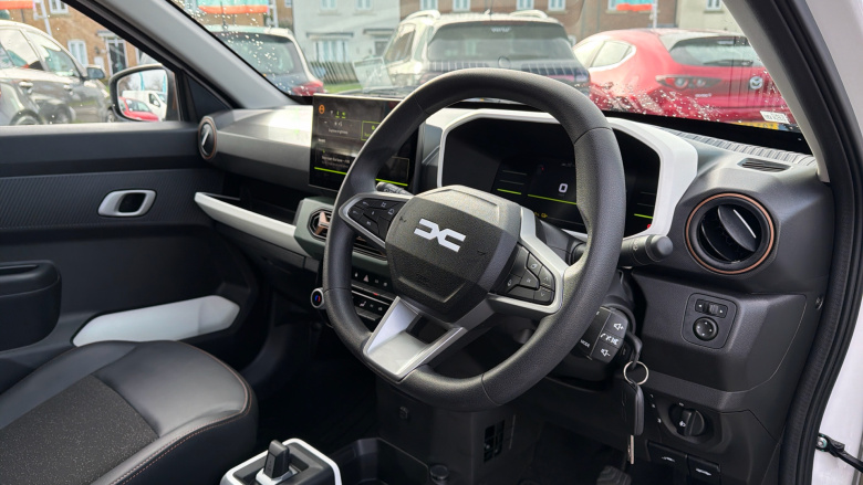 Dacia Spring 27kWh Extreme 65 48kW 5dr Auto Electric Hatchback